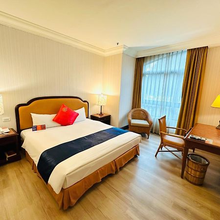 Wei-Yat Grand Hotel Tainan Esterno foto