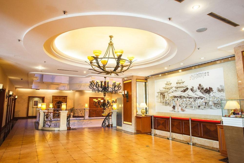 Wei-Yat Grand Hotel Tainan Esterno foto