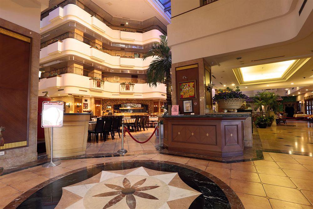 Wei-Yat Grand Hotel Tainan Esterno foto
