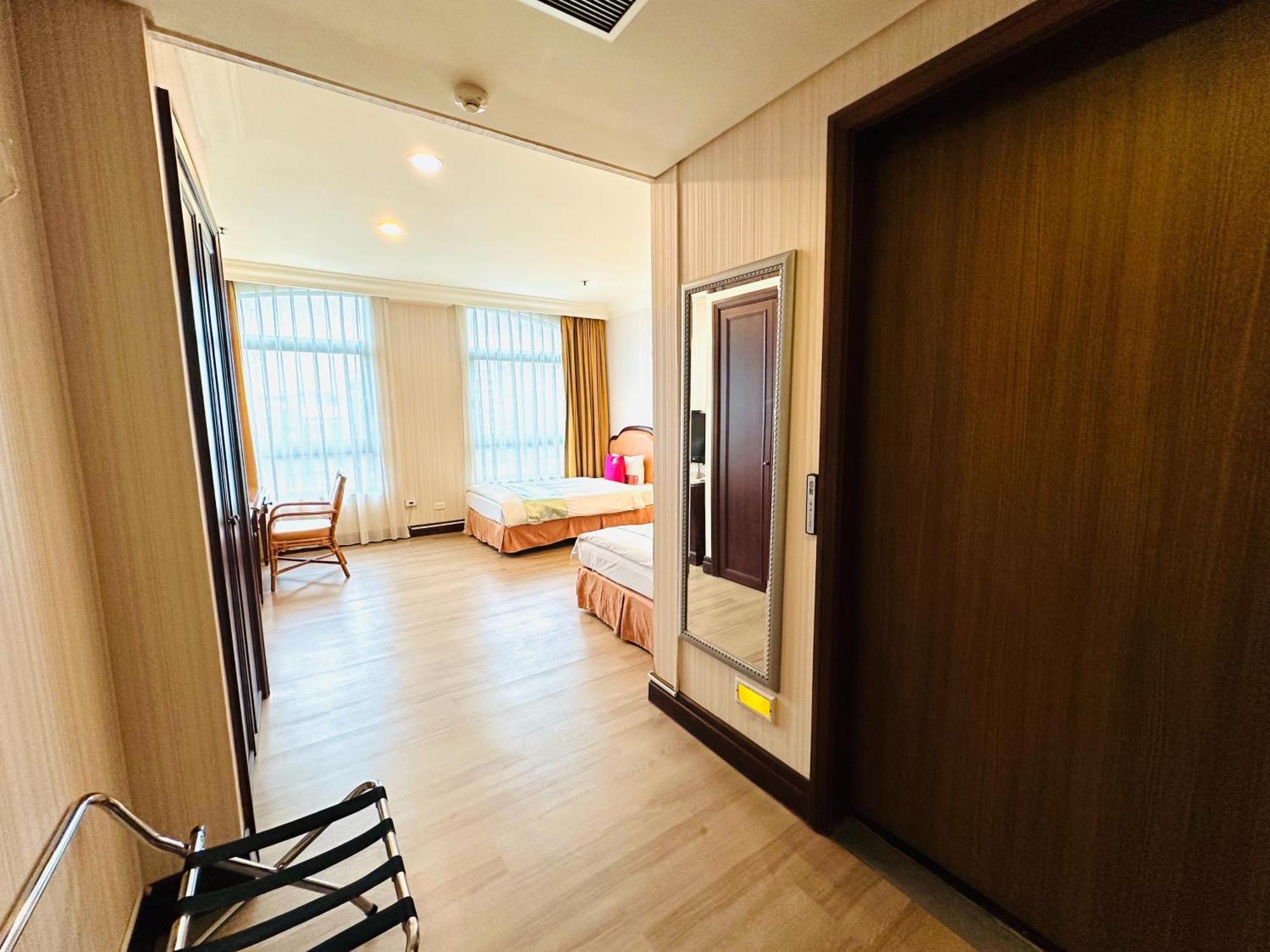Wei-Yat Grand Hotel Tainan Esterno foto