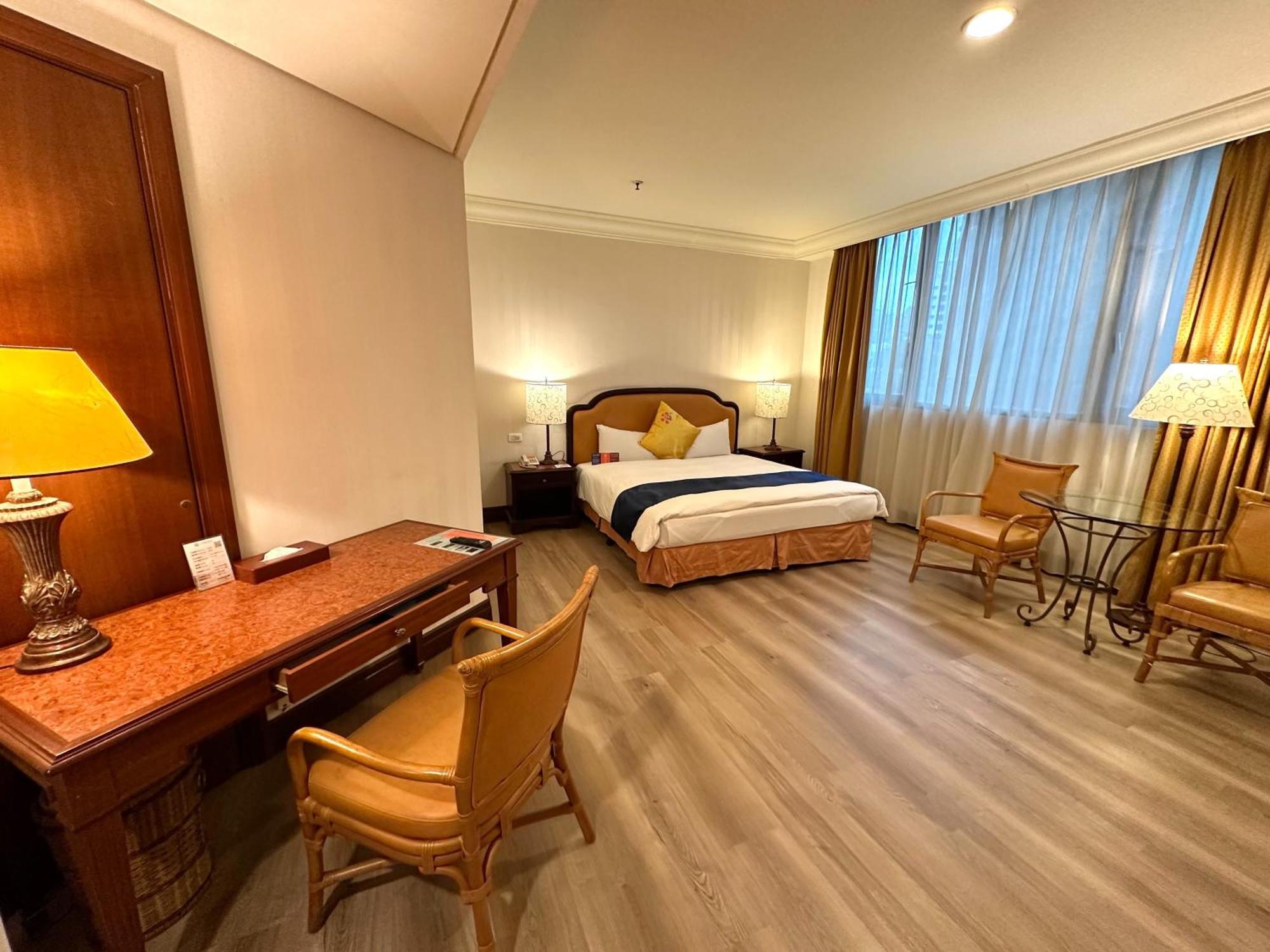 Wei-Yat Grand Hotel Tainan Esterno foto