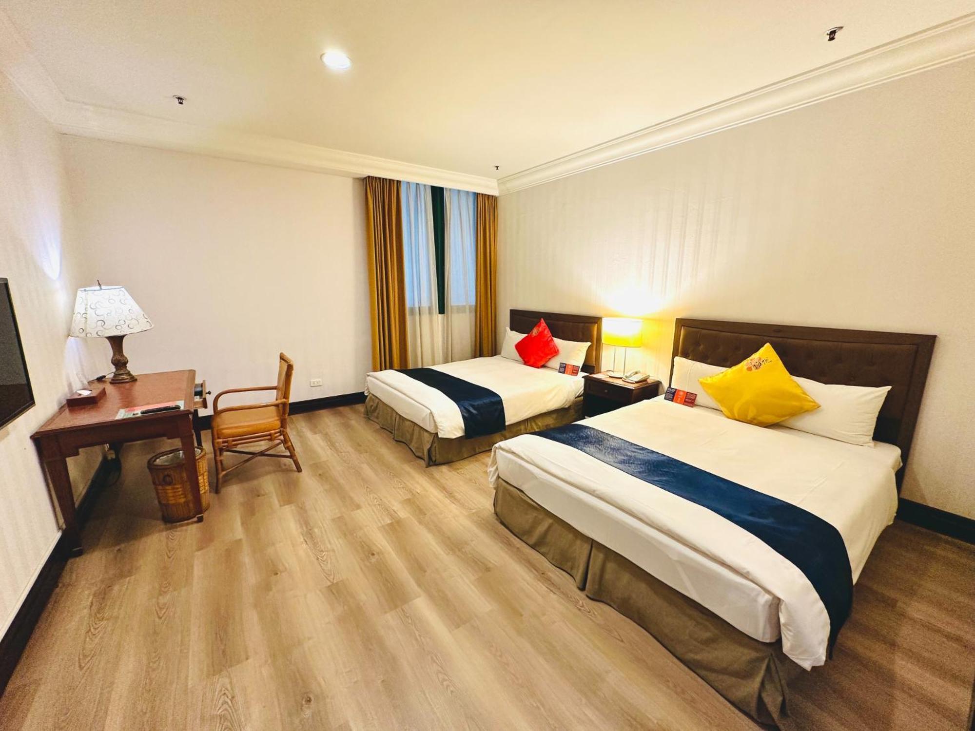 Wei-Yat Grand Hotel Tainan Esterno foto