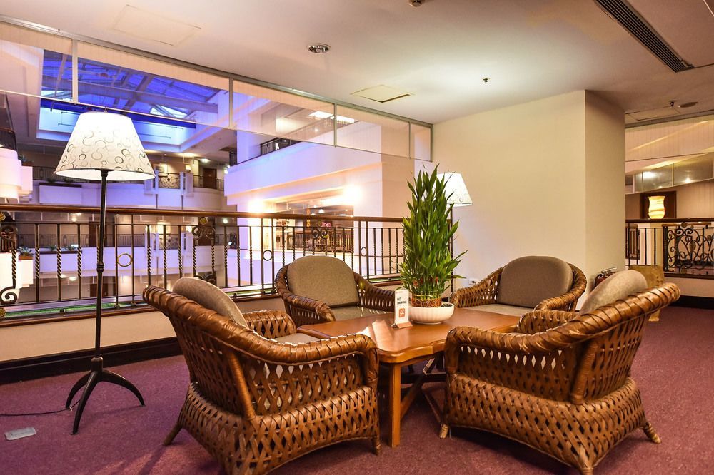 Wei-Yat Grand Hotel Tainan Esterno foto