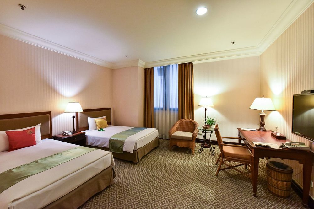 Wei-Yat Grand Hotel Tainan Esterno foto