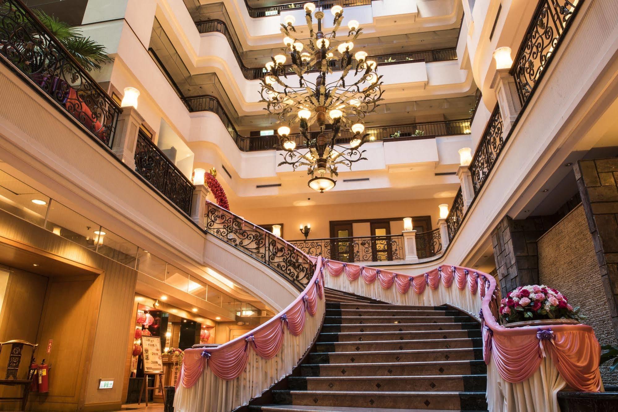 Wei-Yat Grand Hotel Tainan Esterno foto